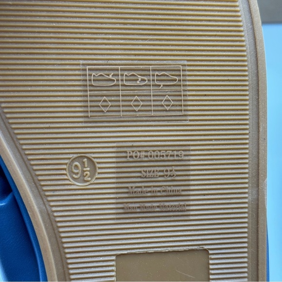 Journee Addilynn Slides Blue Size 9.5 - Picture 5 of 6